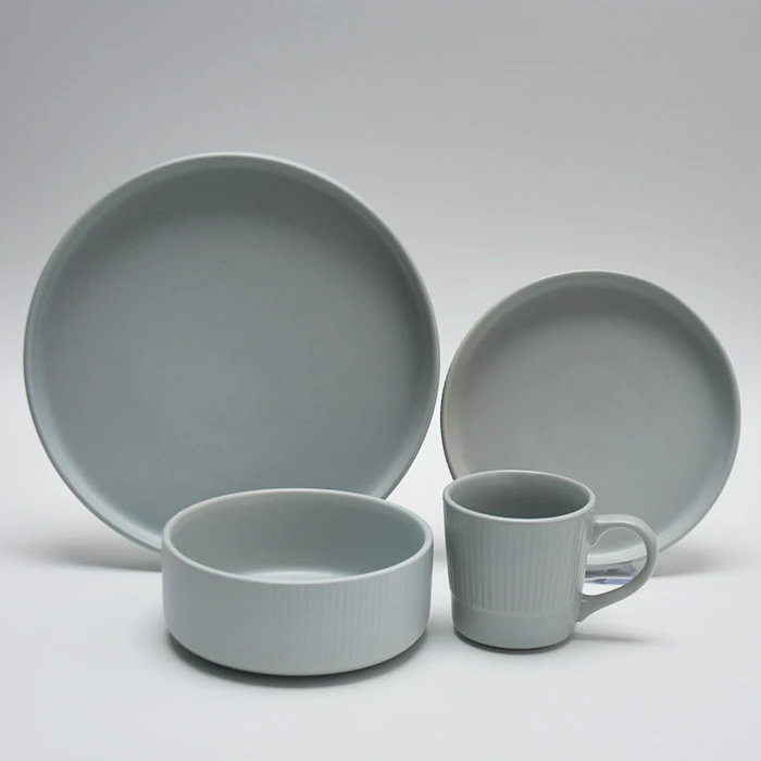 16pcs Light Blue Dinnerware With Embossed