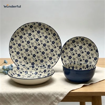 Juego de vajilla de gres floral con florecitas azul marino